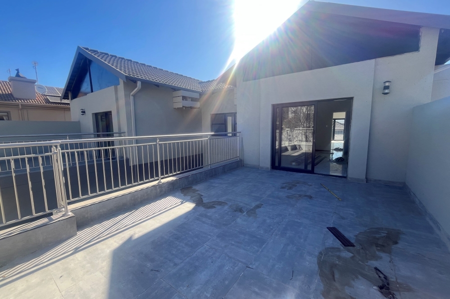 5 Bedroom Property for Sale in Xanadu Eco Park North West